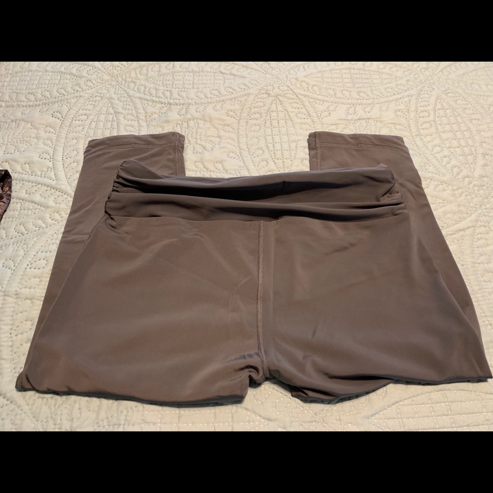 Under Armor gray leggings